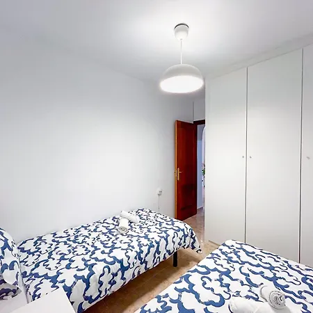 Family In Playa De Carvajal, Apartment *